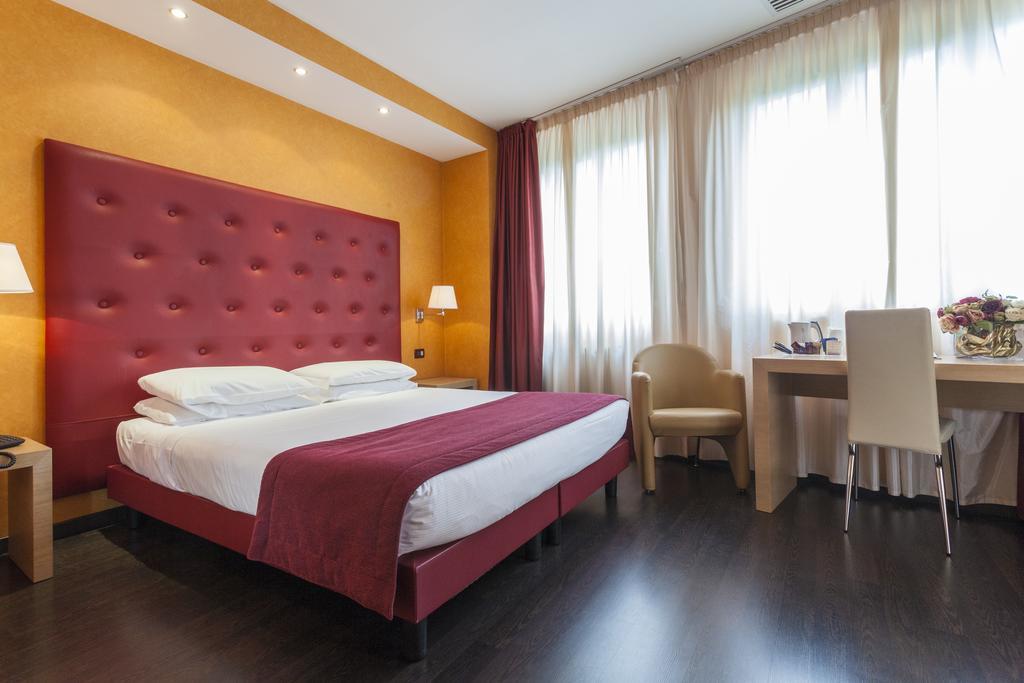 Best Western Hotel Piemontese Bergamo Bagian luar foto